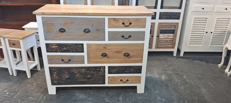 Chest of Drawers - Carolina Vintage