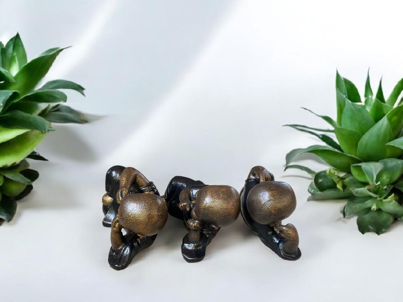 Relaxing Monk Trio – See No Evil, Hear No Evil, Speak No Evil – Two ...