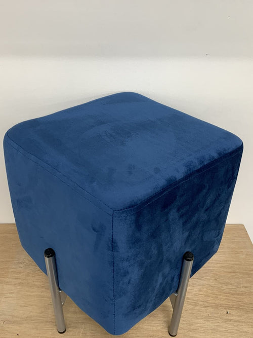 CUBE SHAPED OTTOMAN (blue velvet)