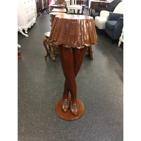 ANTIQUE IMITATION PLANT STAND (Mahogany)